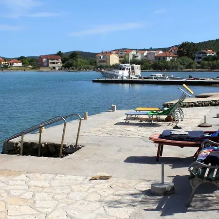 Appartamento Den - 100 M From Sea