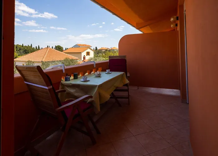 Διαμέρισμα Den