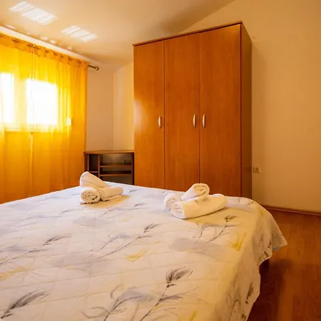 Den Apartamento